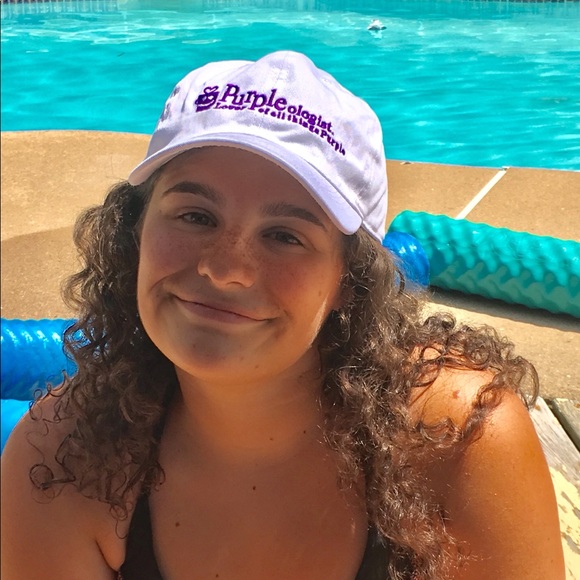 Meet your Posher, Kaylee - Picture 1 of 1